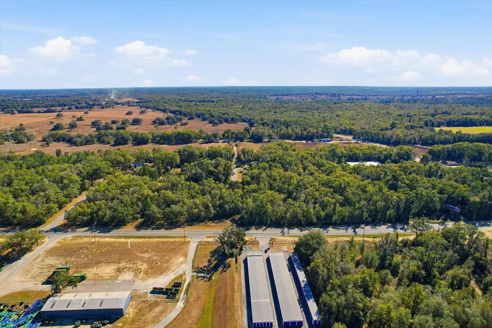 7021 & 7017 LECANTO HIGHWAY Hernando, FL 34442