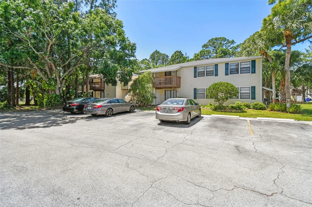 134 SYCAMORE LANE #H Oldsmar, FL 34677