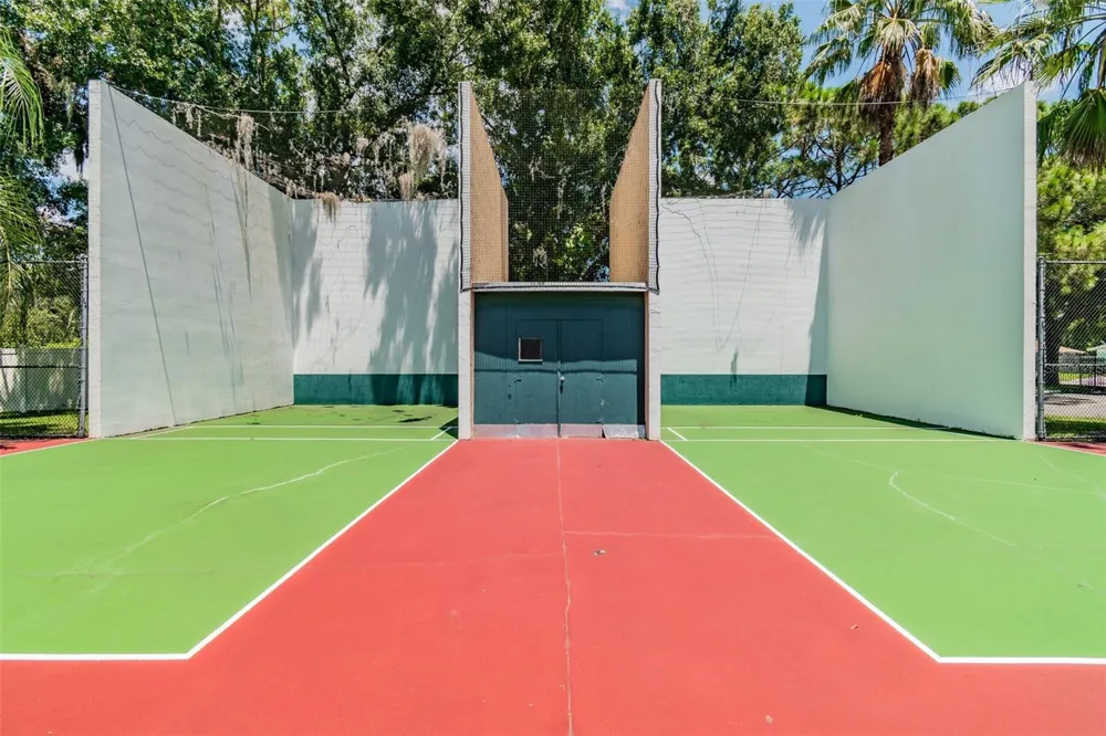 134 SYCAMORE LANE #H Oldsmar, FL 34677