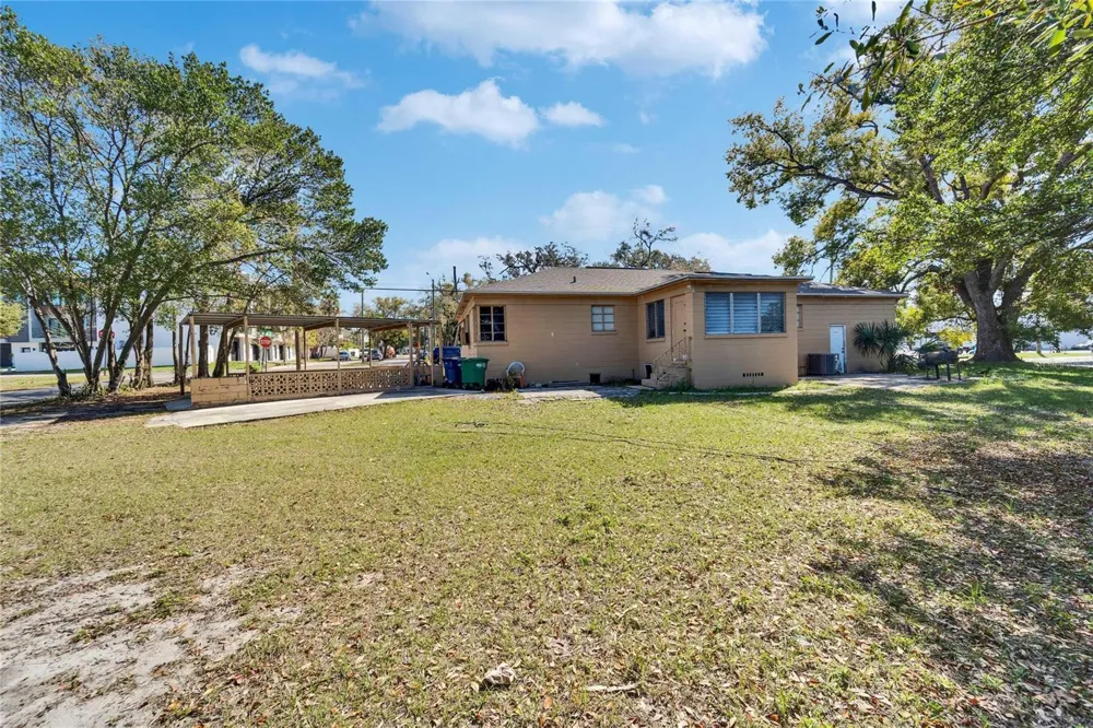 2606 BOULEVARD Tampa, FL 33602