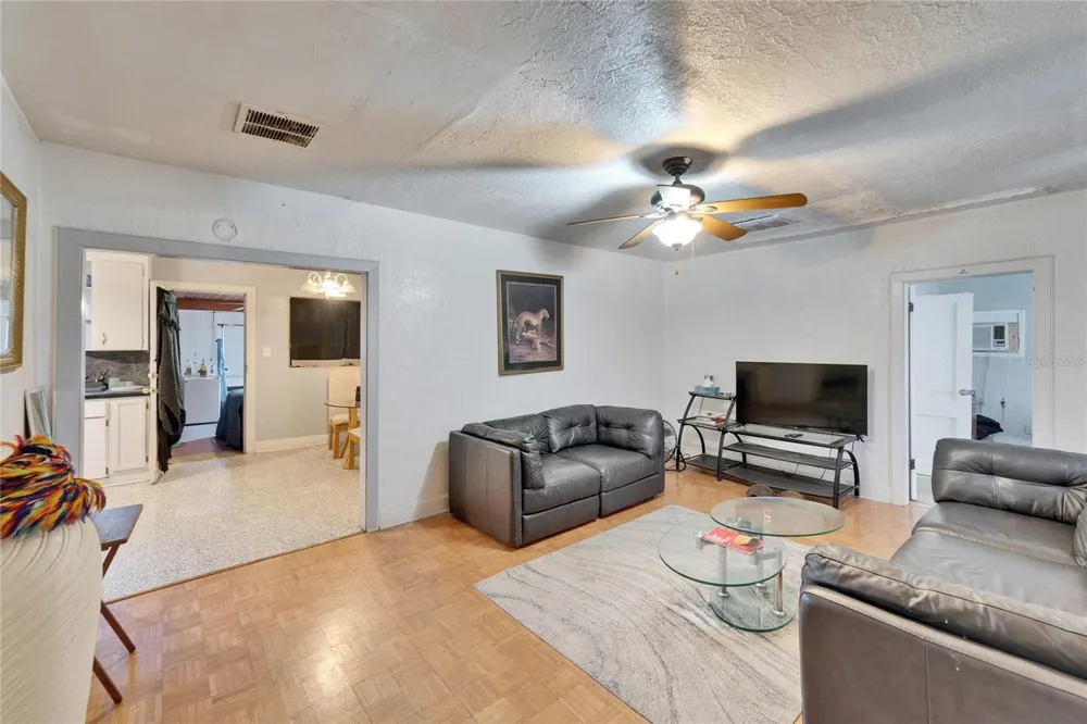 2606 BOULEVARD Tampa, FL 33602