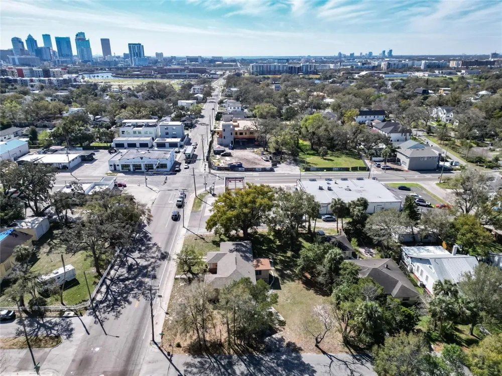 2606 BOULEVARD Tampa, FL 33602
