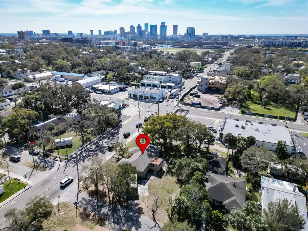 2606 BOULEVARD Tampa, FL 33602