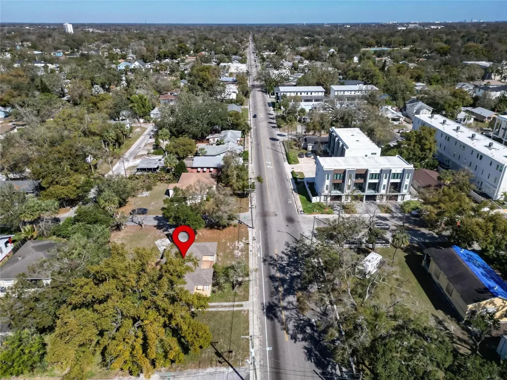 2606 BOULEVARD Tampa, FL 33602