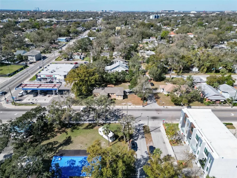 2606 BOULEVARD Tampa, FL 33602
