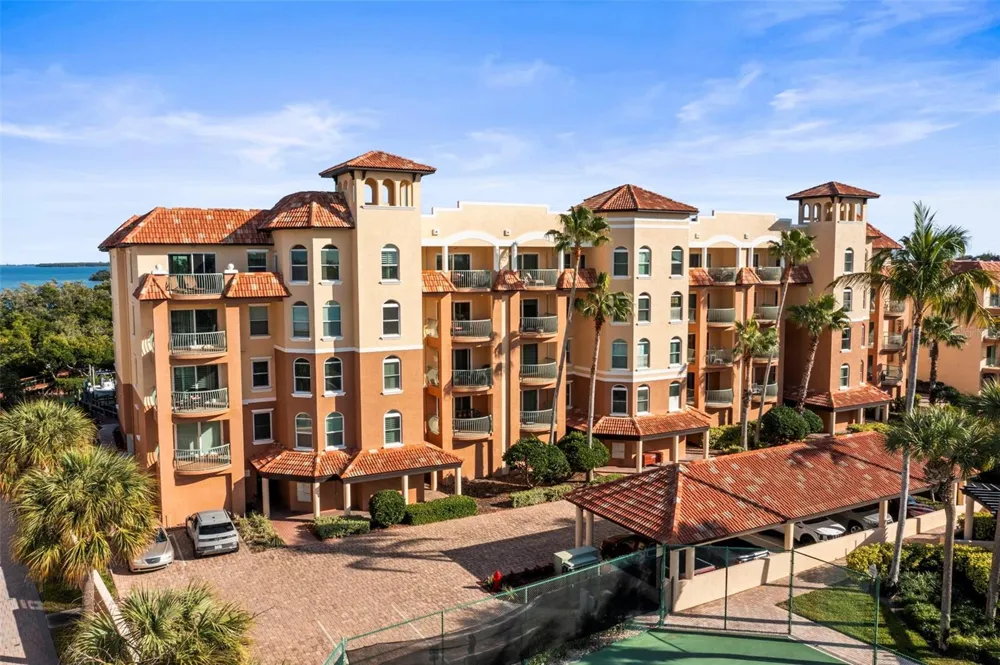 1645 PINELLAS BAYWAY S #B2 Tierra Verde, FL 33715