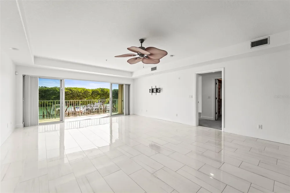 1645 PINELLAS BAYWAY S #B2 Tierra Verde, FL 33715
