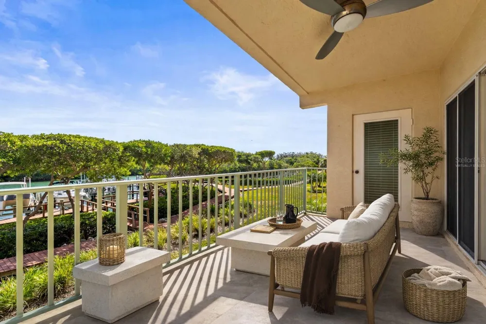 1645 PINELLAS BAYWAY S #B2 Tierra Verde, FL 33715