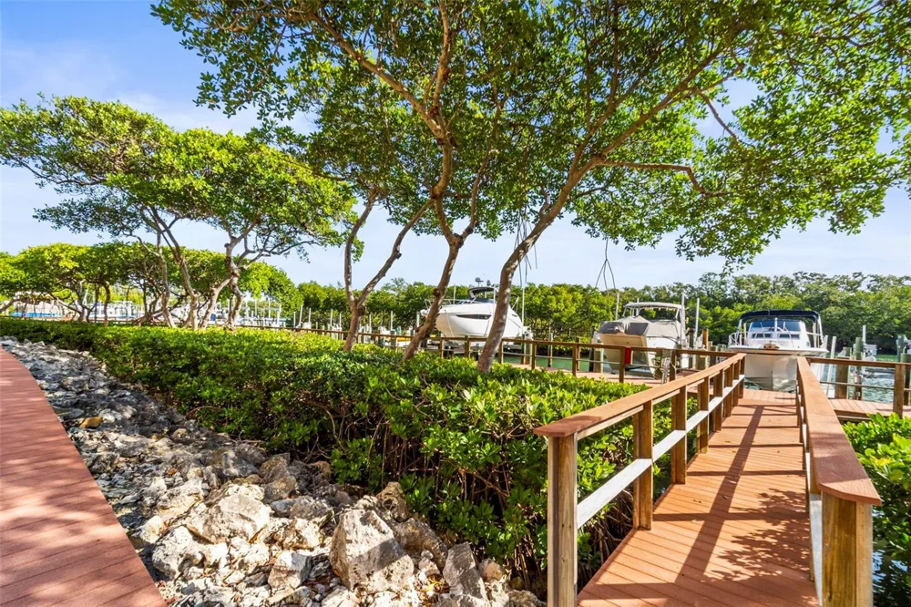 1645 PINELLAS BAYWAY S #B2 Tierra Verde, FL 33715