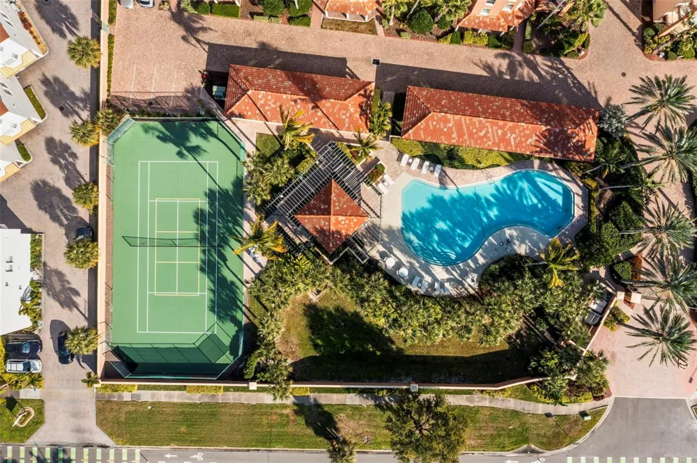 1645 PINELLAS BAYWAY S #B2 Tierra Verde, FL 33715