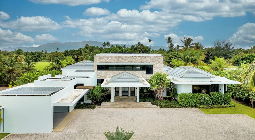 7000 BAHIA BEACH BLVD., 23 LAS ESTANCIAS Rio Grande, PR 00745
