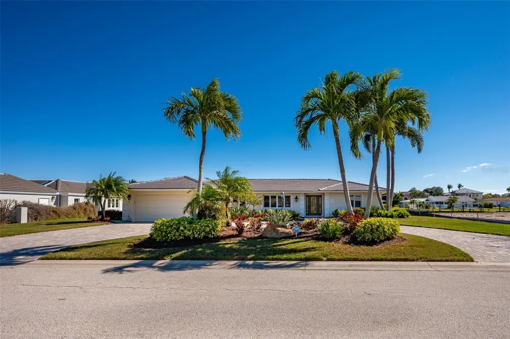 548 GUNWALE LANE Longboat Key, FL 34228