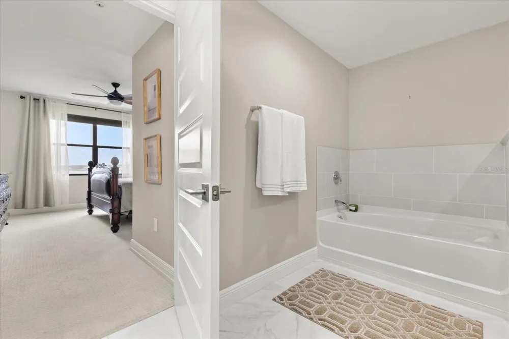 16300 COUNTY ROAD 455 #204 Montverde, FL 34756