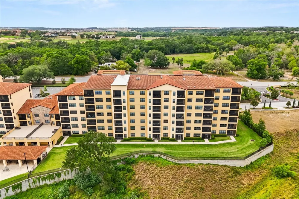 16300 COUNTY ROAD 455 #204 Montverde, FL 34756