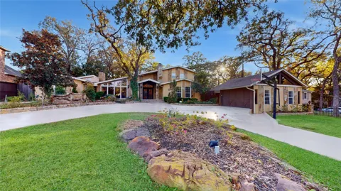 2821 Dove Pond Drive