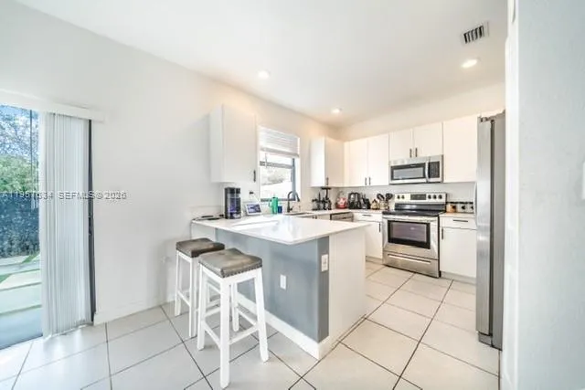 492 NW 203rd Ter Miami Gardens, FL 33169