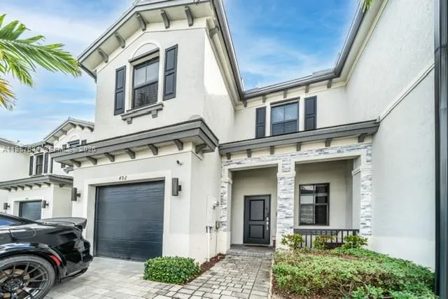 492 NW 203rd Ter Miami Gardens, FL 33169
