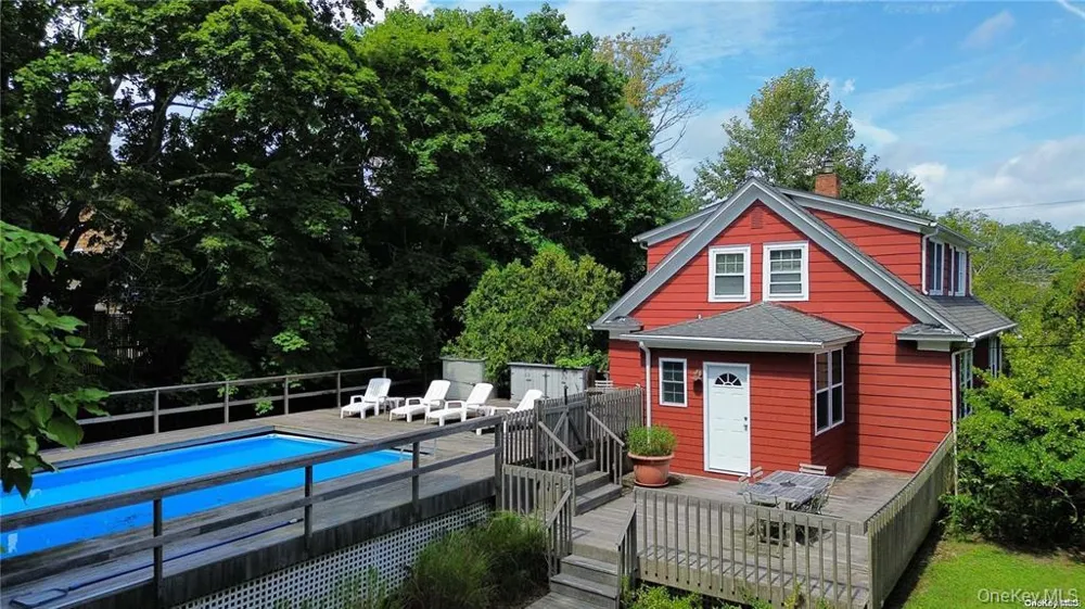 30 Vail Avenue East Quogue, NY 11942