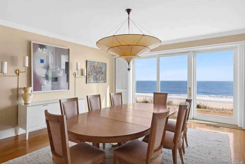 165 Lily Pond Lane East Hampton, NY 11937