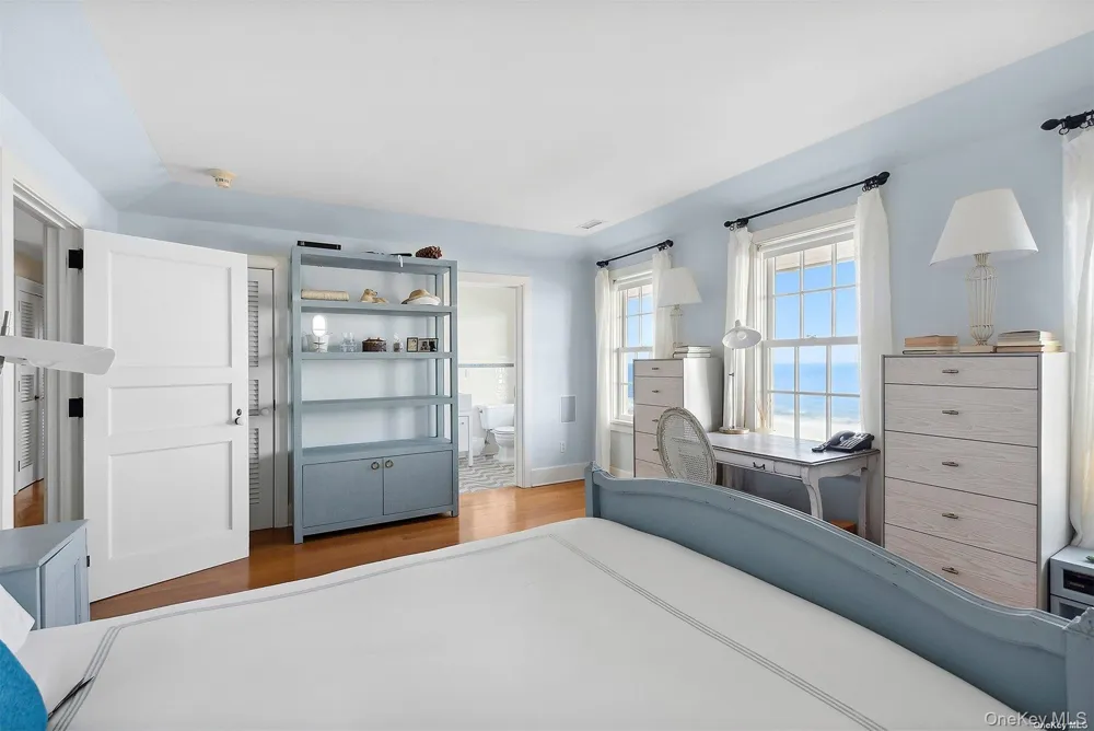 165 Lily Pond Lane East Hampton, NY 11937