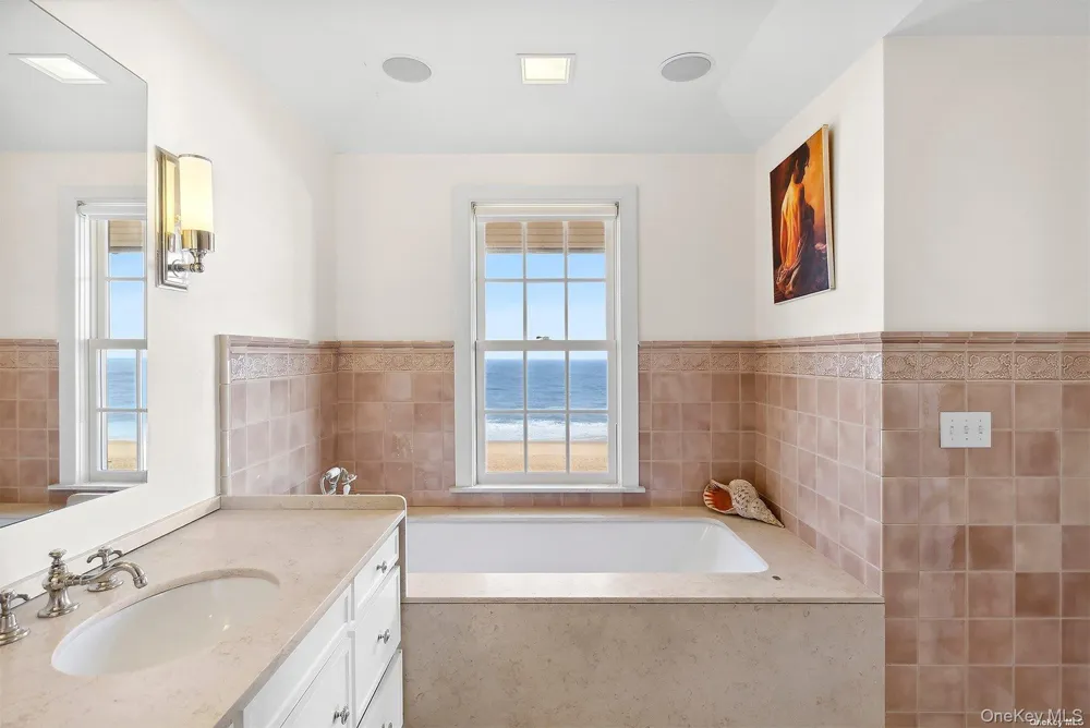 165 Lily Pond Lane East Hampton, NY 11937
