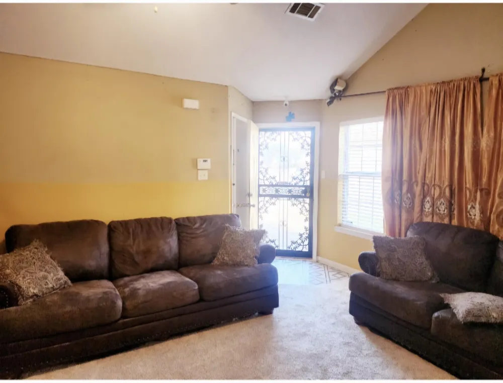 4316 BARRY MEADOWS CV Memphis, TN 38125