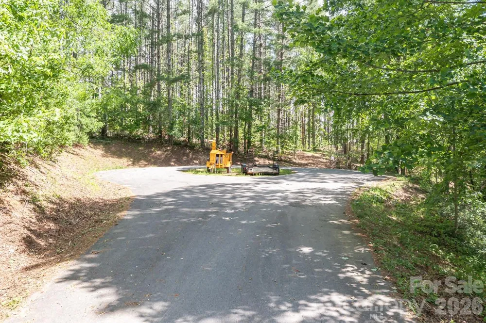 9999 River Edge Drive #2 Burnsville, NC 28714