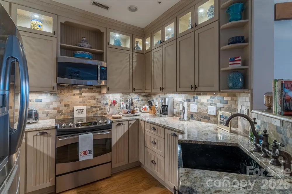 1113 Torrence Circle Davidson, NC 28036