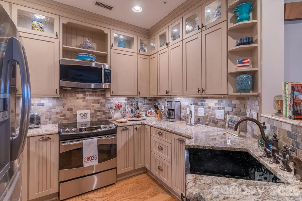 1113 Torrence Circle Davidson, NC 28036