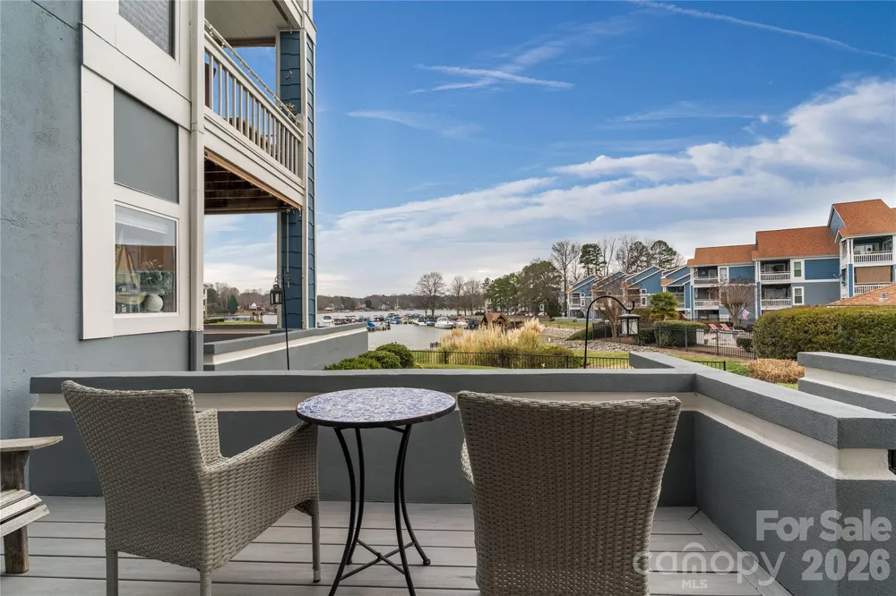 1113 Torrence Circle Davidson, NC 28036