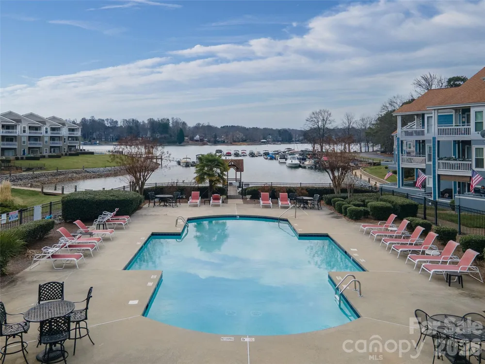 1113 Torrence Circle Davidson, NC 28036