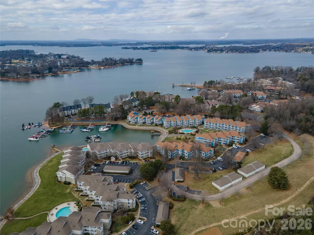 1113 Torrence Circle Davidson, NC 28036