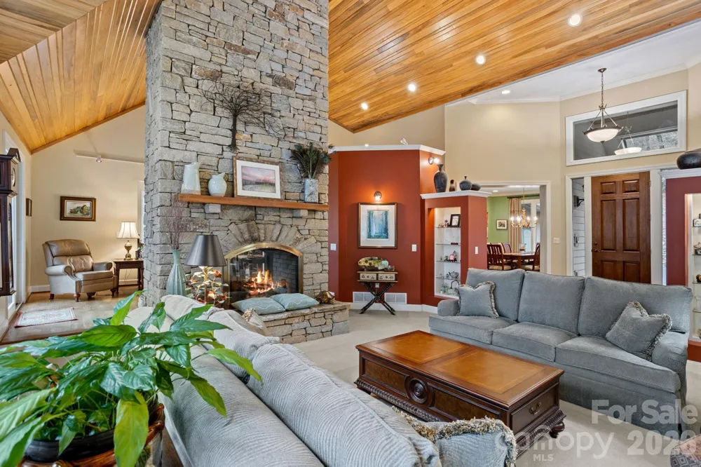 175 Overlook Drive Flat Rock, NC 28731