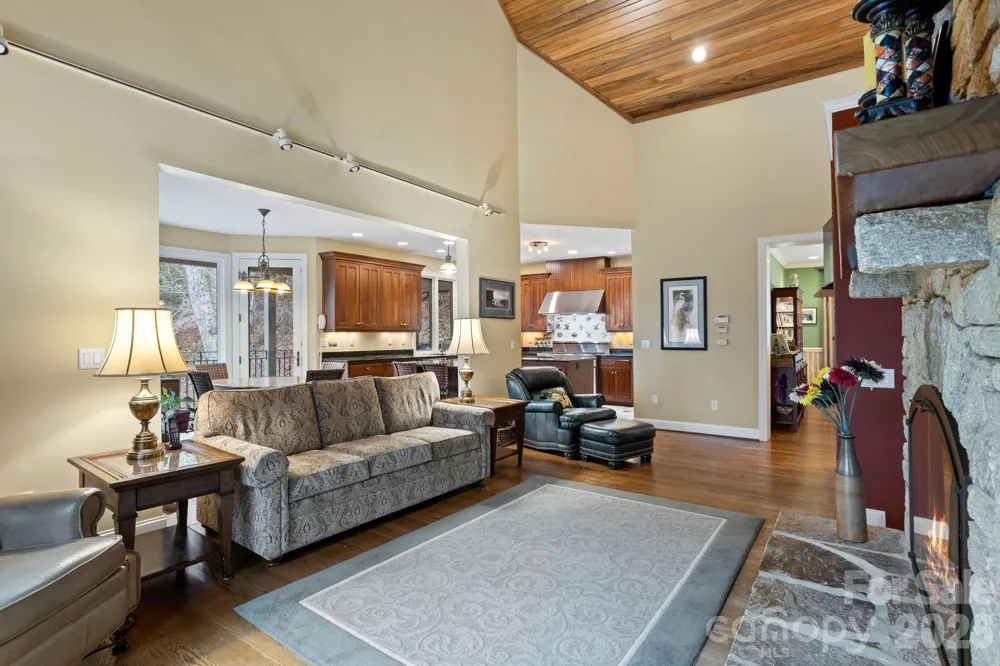 175 Overlook Drive Flat Rock, NC 28731