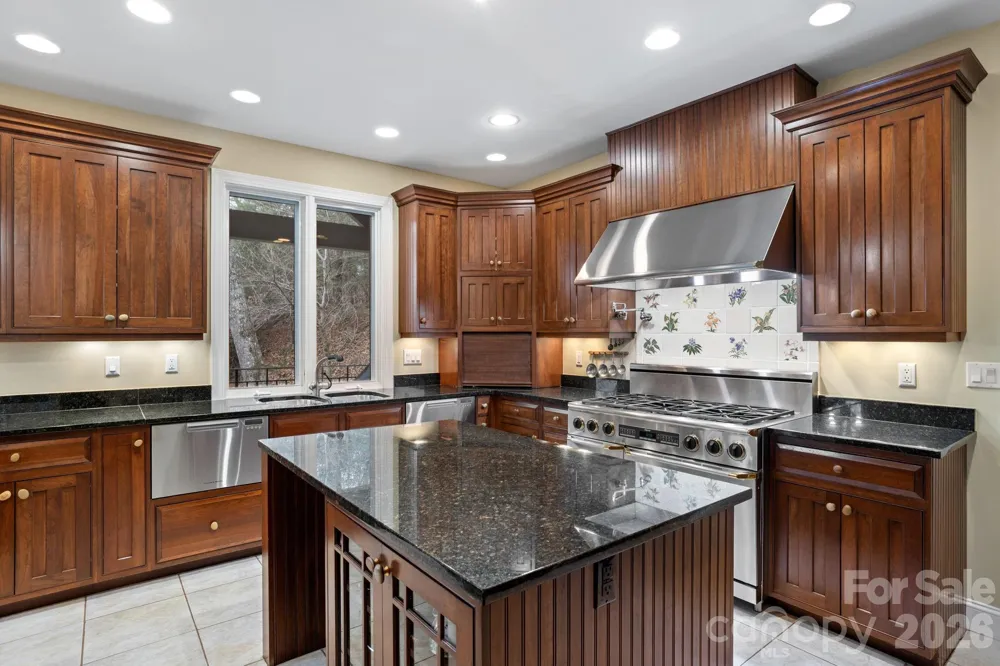 175 Overlook Drive Flat Rock, NC 28731