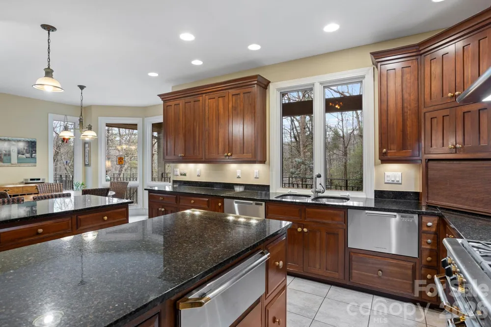 175 Overlook Drive Flat Rock, NC 28731