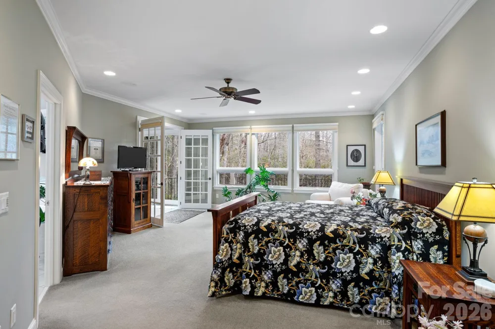 175 Overlook Drive Flat Rock, NC 28731