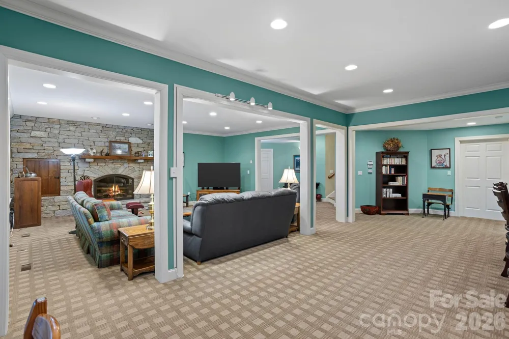 175 Overlook Drive Flat Rock, NC 28731