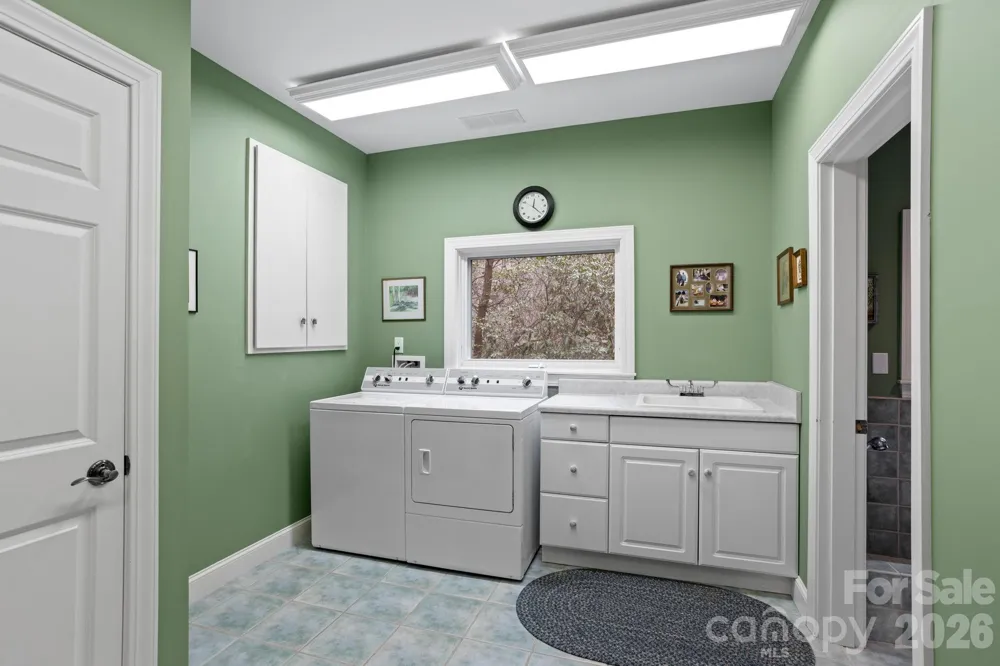 175 Overlook Drive Flat Rock, NC 28731