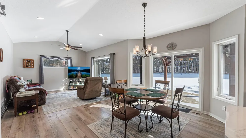 1400 Carriage Hill Drive Hinckley, MN 55037