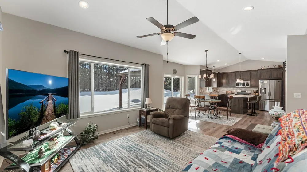 1400 Carriage Hill Drive Hinckley, MN 55037