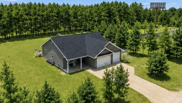 1400 Carriage Hill Drive Hinckley, MN 55037