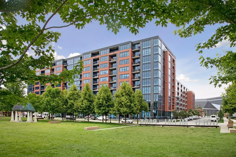 215 10th Avenue S #211