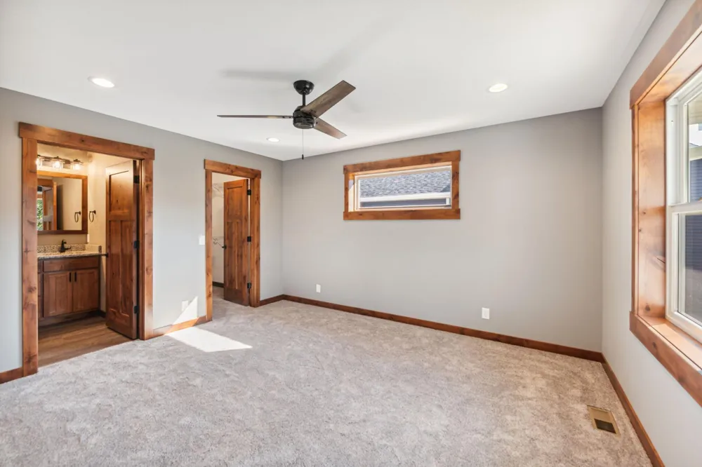 1635 72nd Avenue Hammond, WI 54015