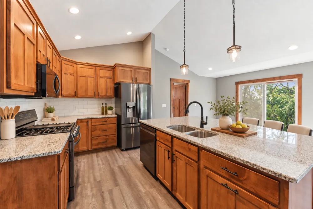 1635 72nd Avenue Hammond, WI 54015