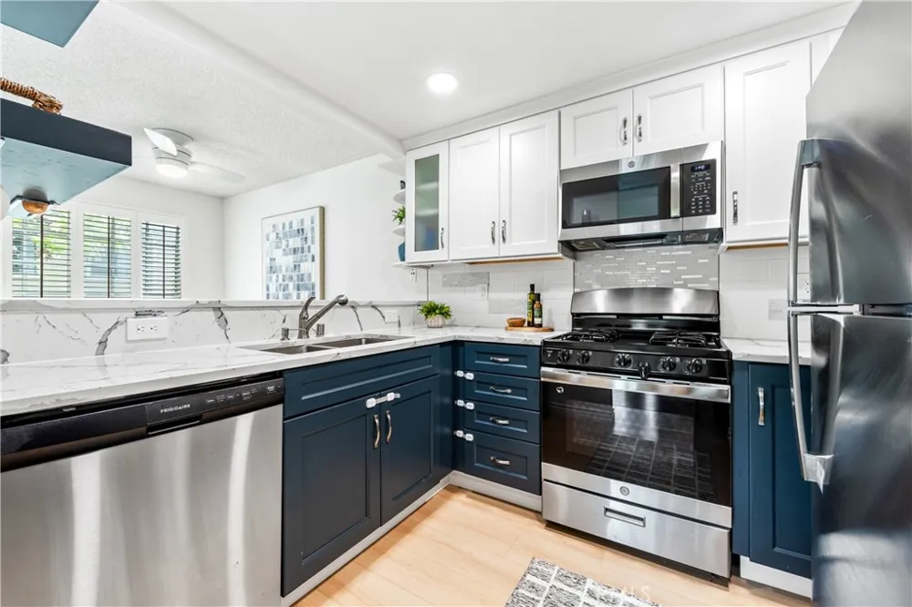 1442 Brett Place #31