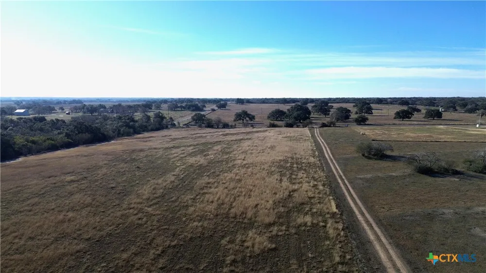 3382 E FM 1961 Goliad, TX 77963