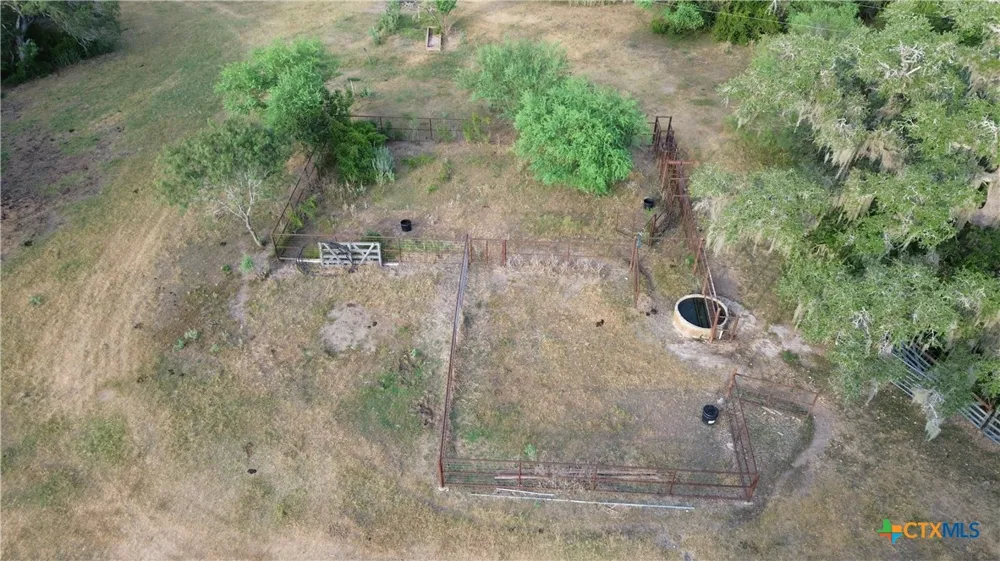 3382 E FM 1961 Goliad, TX 77963