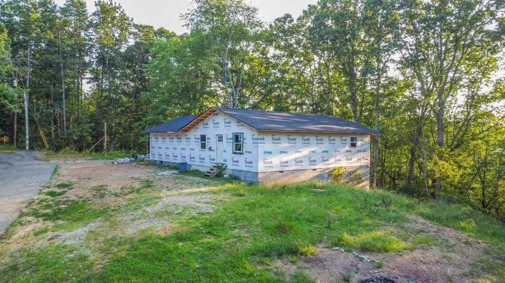 140 Mary Brown Lane Rockwood, TN 37854