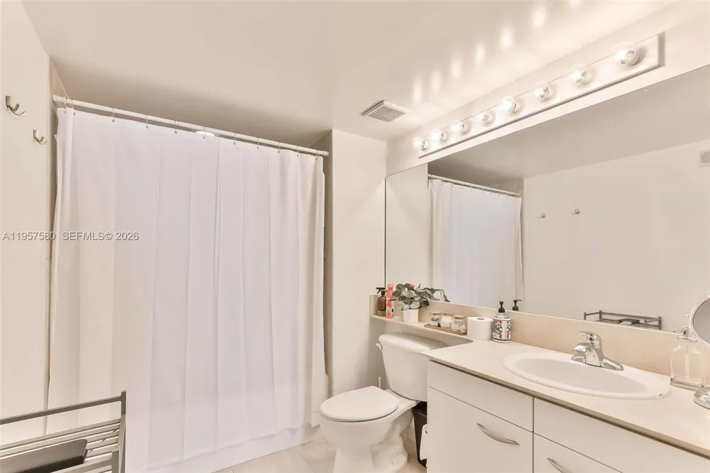 2080 S Ocean Dr #506 Hallandale Beach, FL 33009